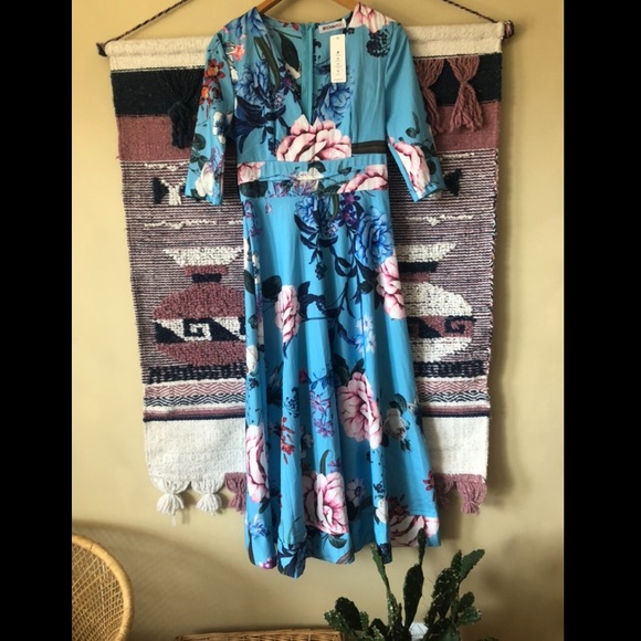 Floral dress - Picture 1 of 3